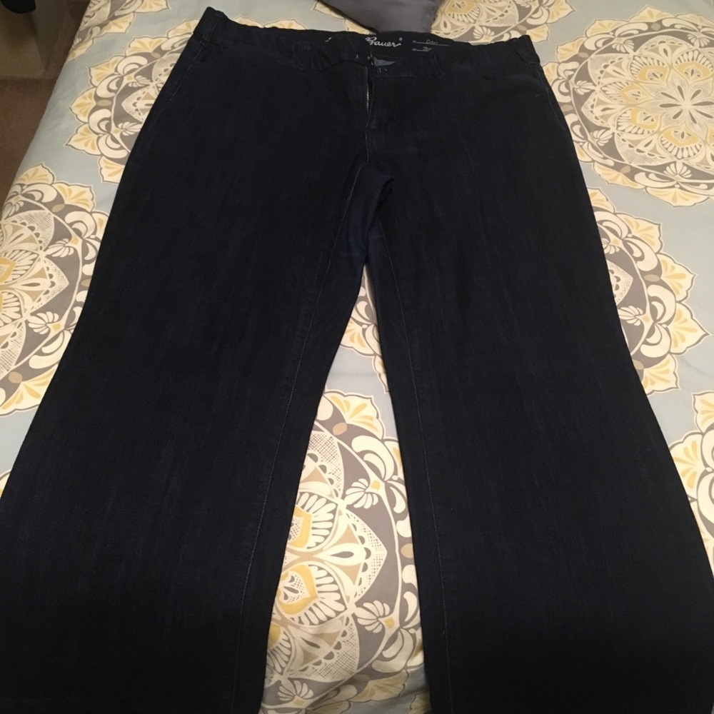 Barely worn Eddie Bauer curvy trouser jeans.
